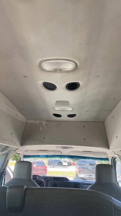 2009 Ford Econoline Van - Image 27 of 30