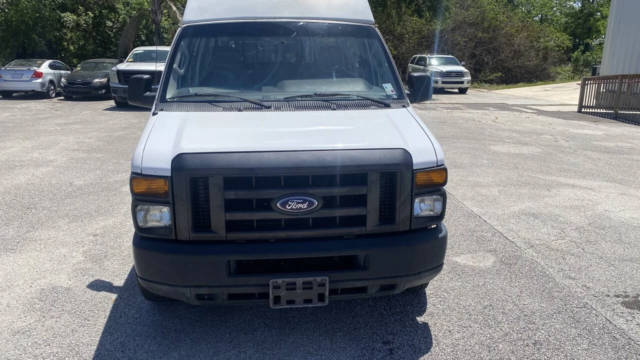 2009 Ford Econoline Van - Image 6 of 30