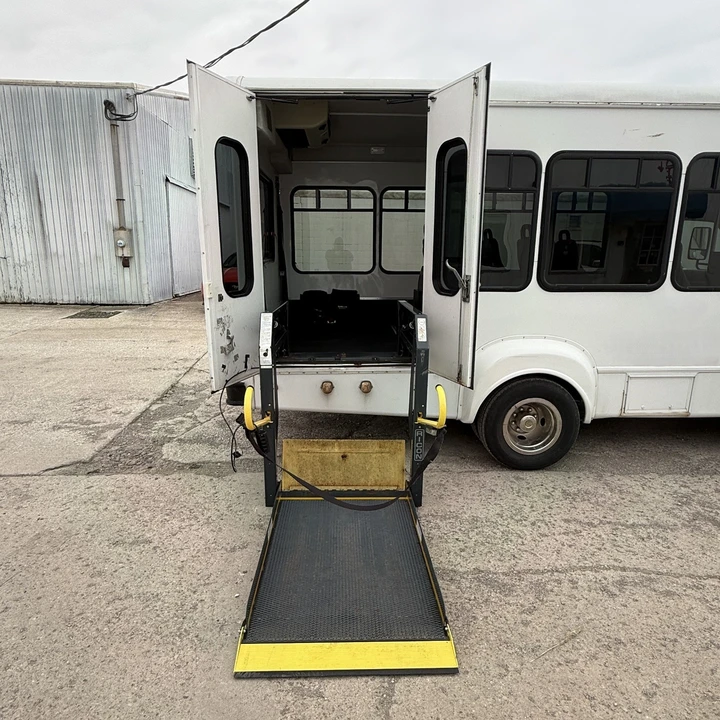 2009 Ford Econoline Van - Image 12 of 12