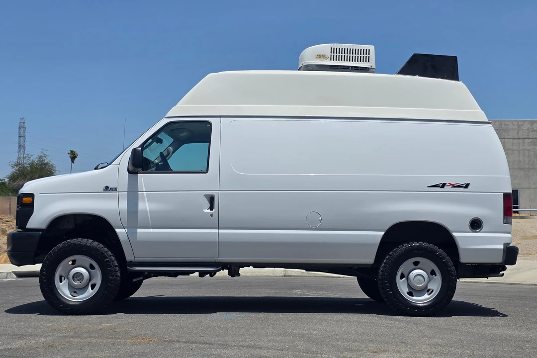 2009 Ford Econoline Van - Image 3 of 31