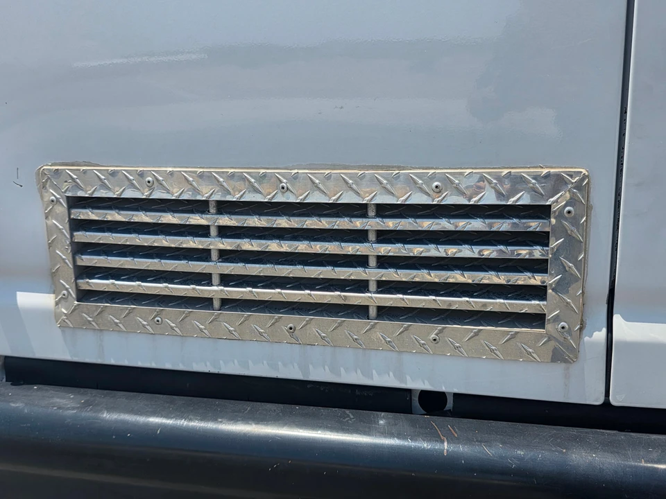 2009 Ford Econoline Van - Image 17 of 31