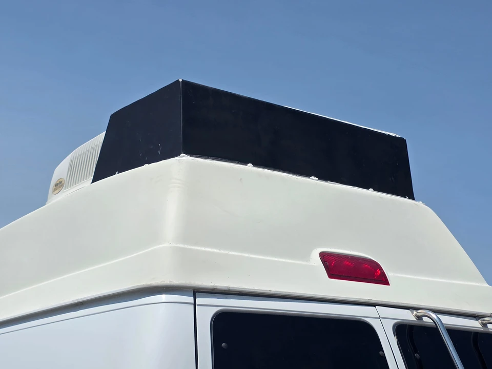 2009 Ford Econoline Van - Image 28 of 31