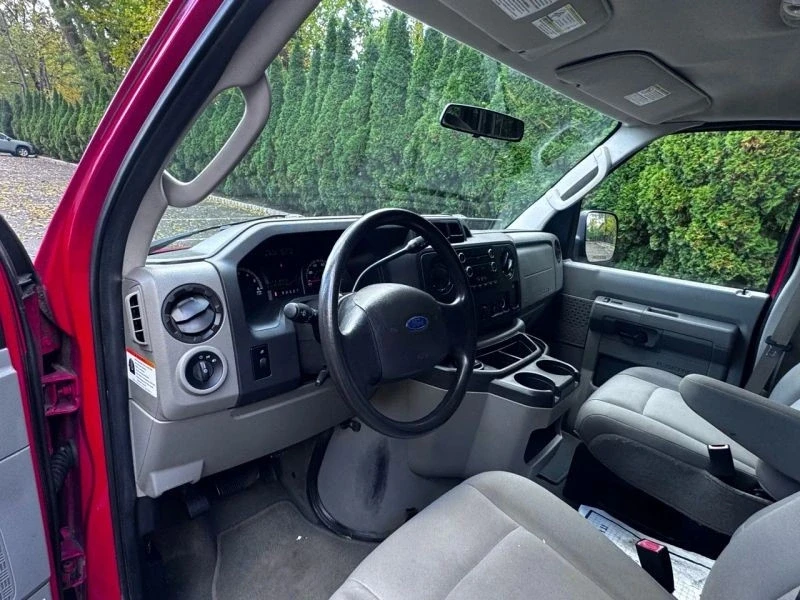 2009 Ford Econoline Van - Image 12 of 12