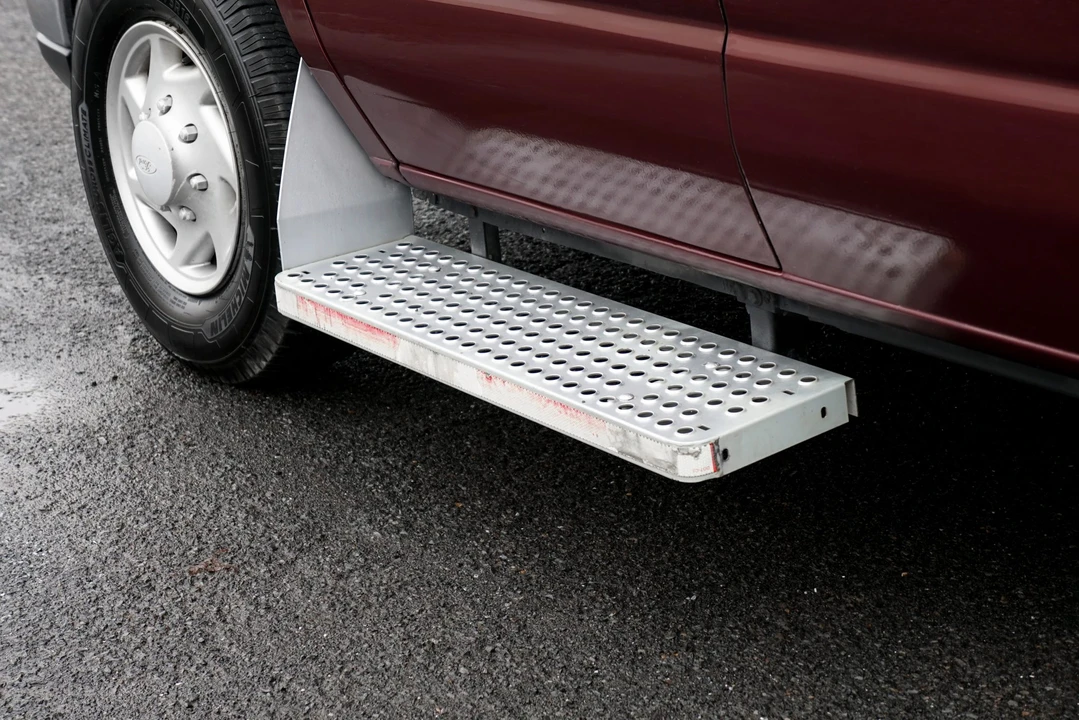 2009 Ford Econoline Van - Image 24 of 31