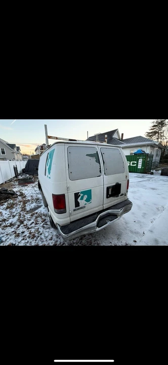 2009 Ford Econoline Van - Image 9 of 10