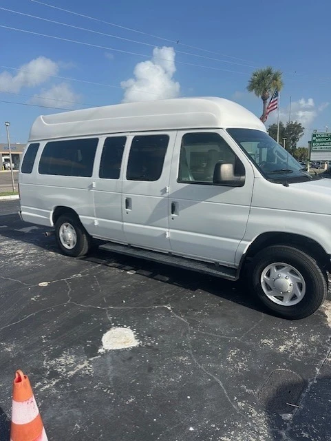 2009 Ford Econoline Van - Image 4 of 7