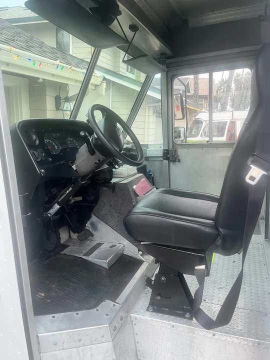 2009 Ford Econoline Van - Image 16 of 19