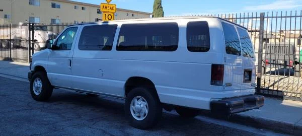 2009 Ford Econoline Van - Image 4 of 18