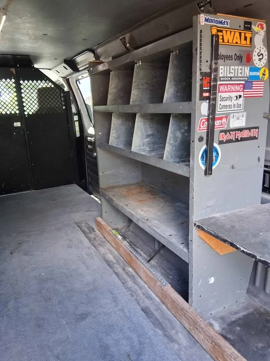 2009 Ford Econoline Van - Image 10 of 16