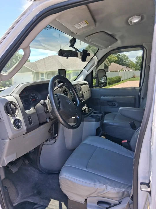 2009 Ford Econoline Van - Image 5 of 16