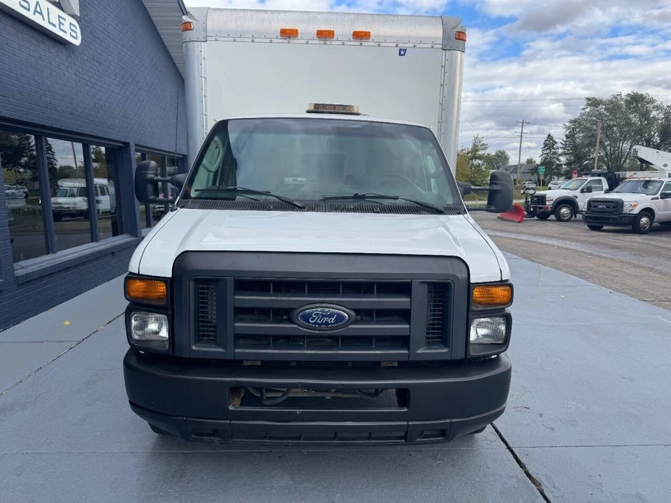 2009 Ford Econoline Van - Image 7 of 12