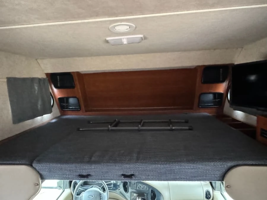 2009 Ford Econoline Van - Image 12 of 19