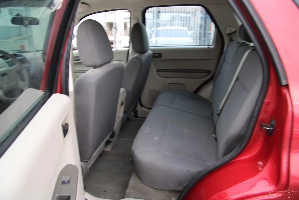 2009 Ford Escape - Image 20 of 21