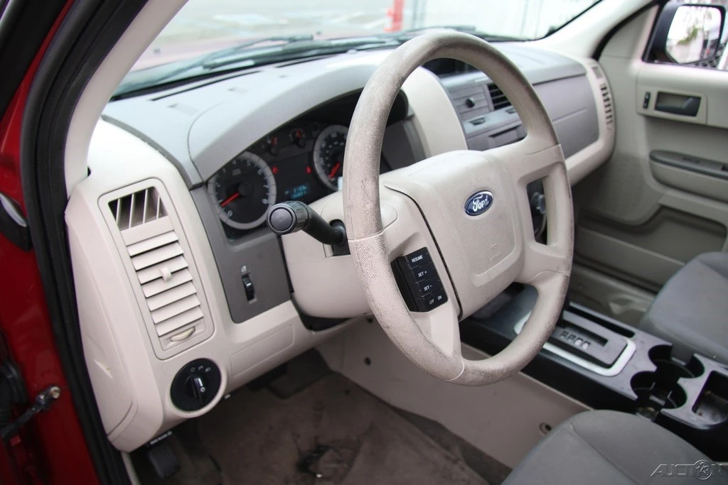 2009 Ford Escape - Image 15 of 21