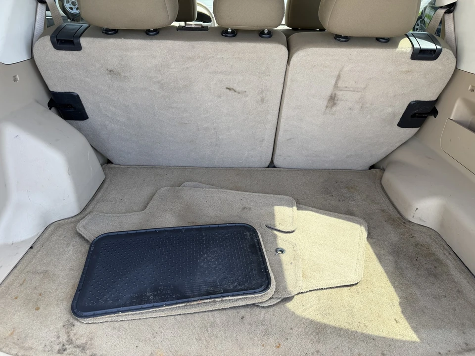 2009 Ford Escape - Image 6 of 21