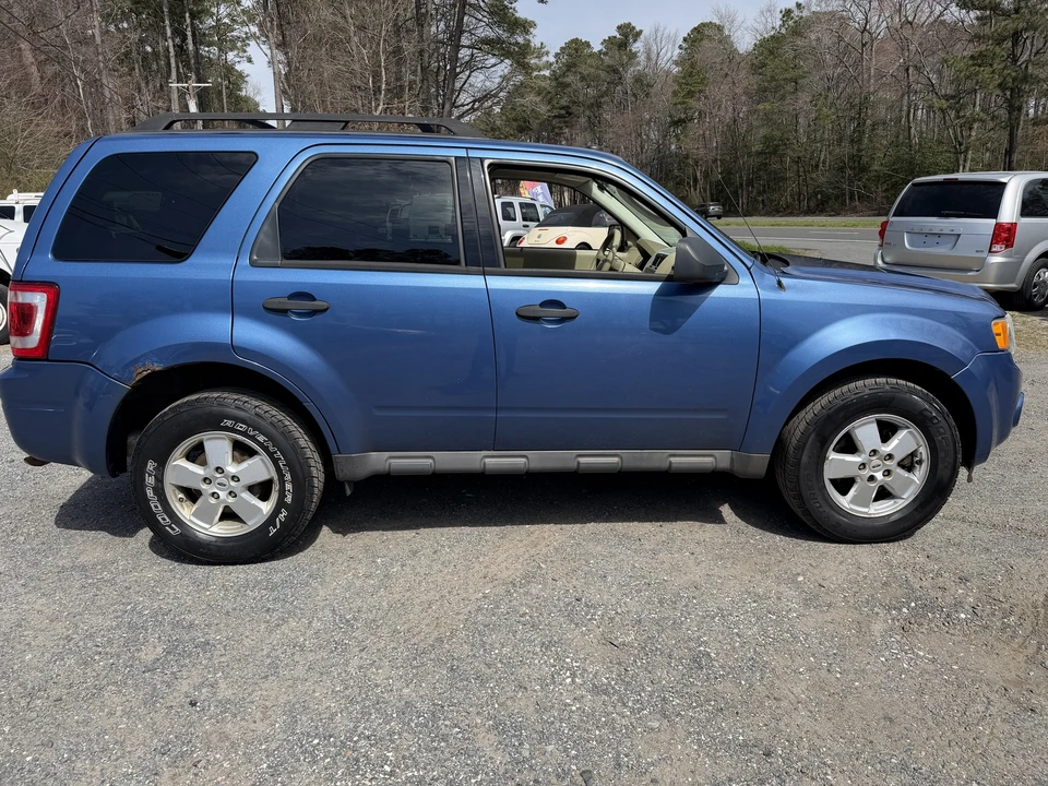 2009 Ford Escape - Image 14 of 21