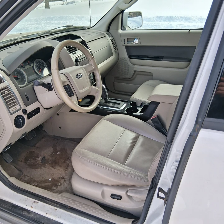 2009 Ford Escape - Image 12 of 18