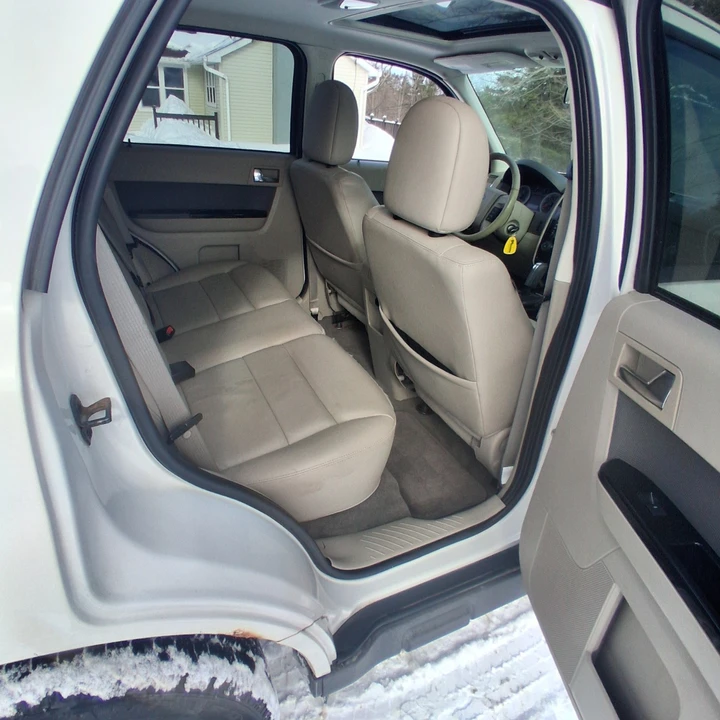 2009 Ford Escape - Image 7 of 18