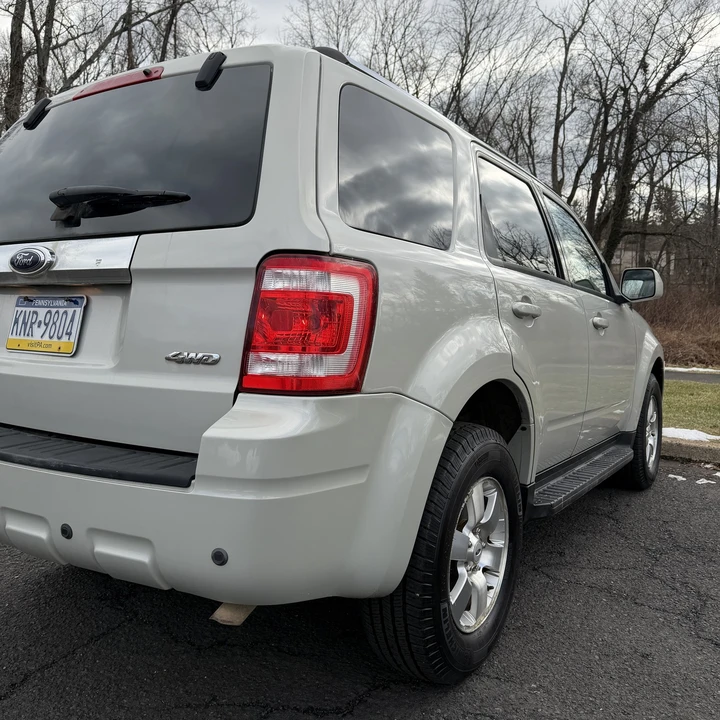 2009 Ford Escape - Image 4 of 21