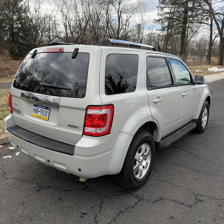 2009 Ford Escape - Image 3 of 21
