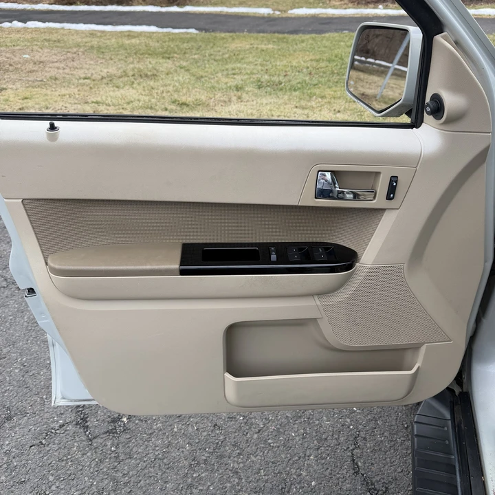 2009 Ford Escape - Image 14 of 21
