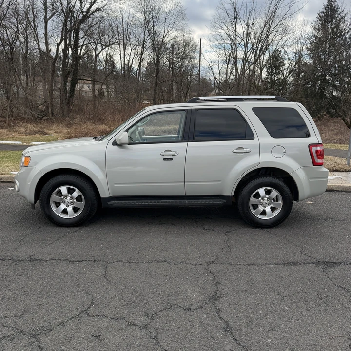2009 Ford Escape - Image 8 of 21