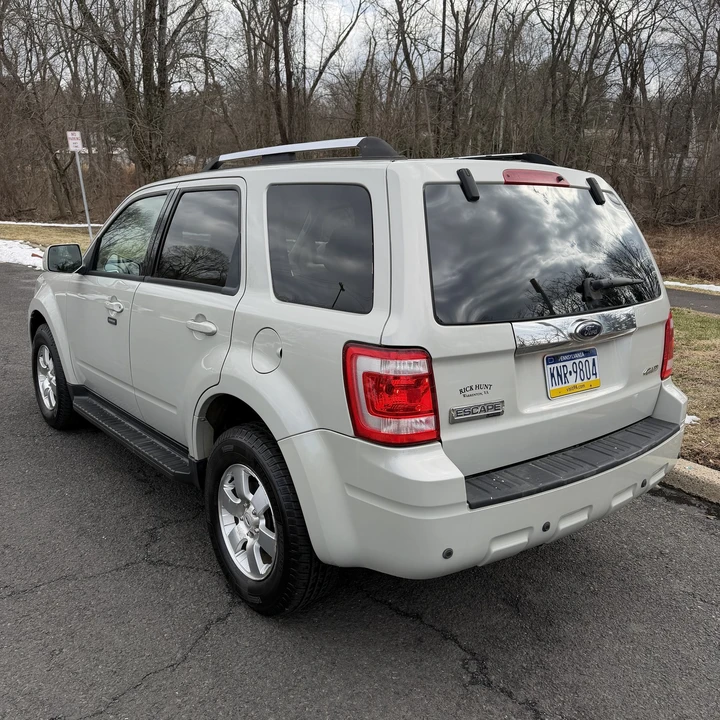 2009 Ford Escape - Image 7 of 21