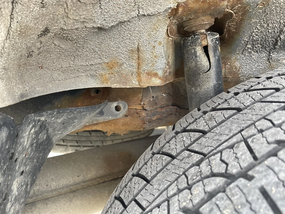2009 Ford Escape - Image 14 of 21