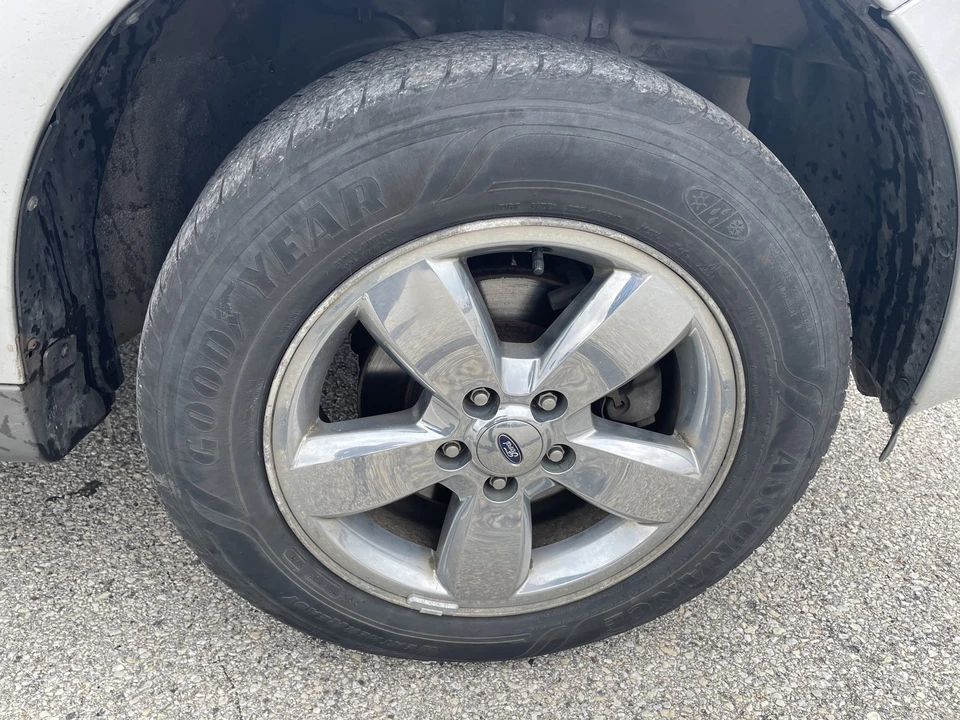 2009 Ford Escape - Image 10 of 21