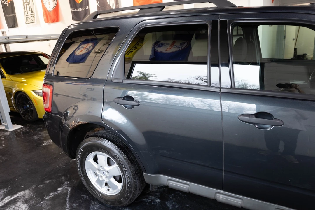 2009 Ford Escape - Image 11 of 21