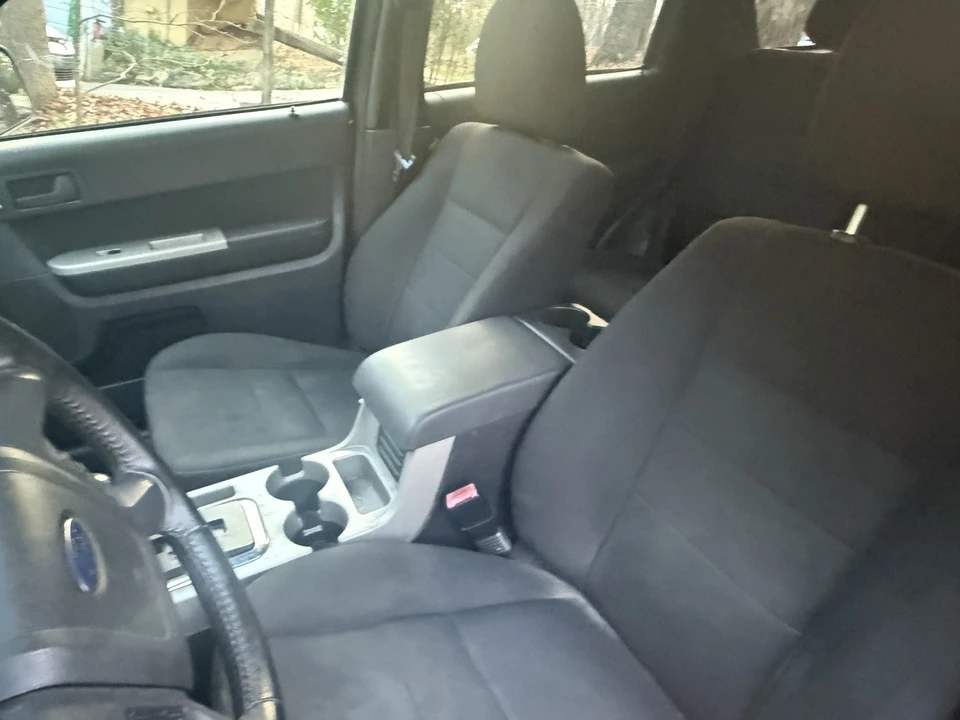 2009 Ford Escape - Image 6 of 6