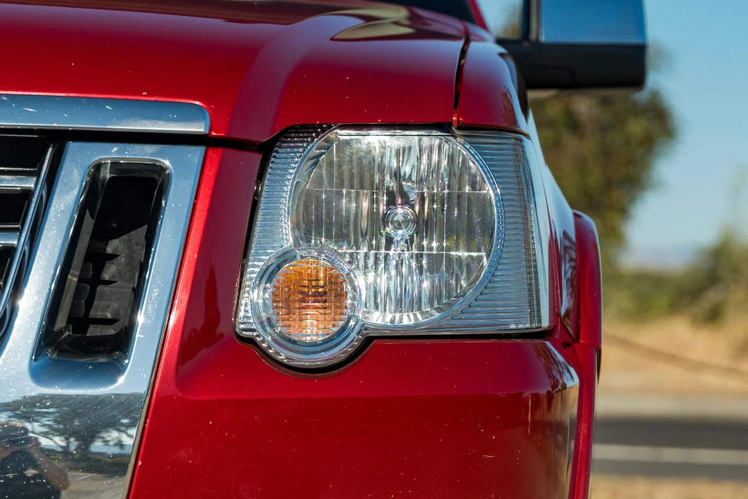 2009 Ford Explorer - Image 24 of 31