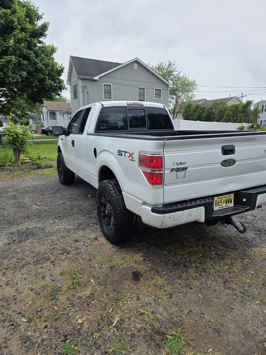 2009 Ford F-Series - Image 2 of 8