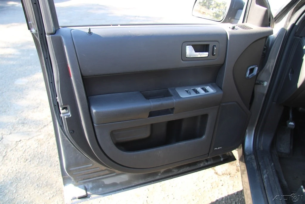 2009 Ford Flex - Image 11 of 21