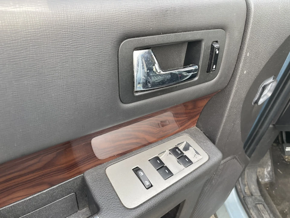 2009 Ford Flex - Image 20 of 21