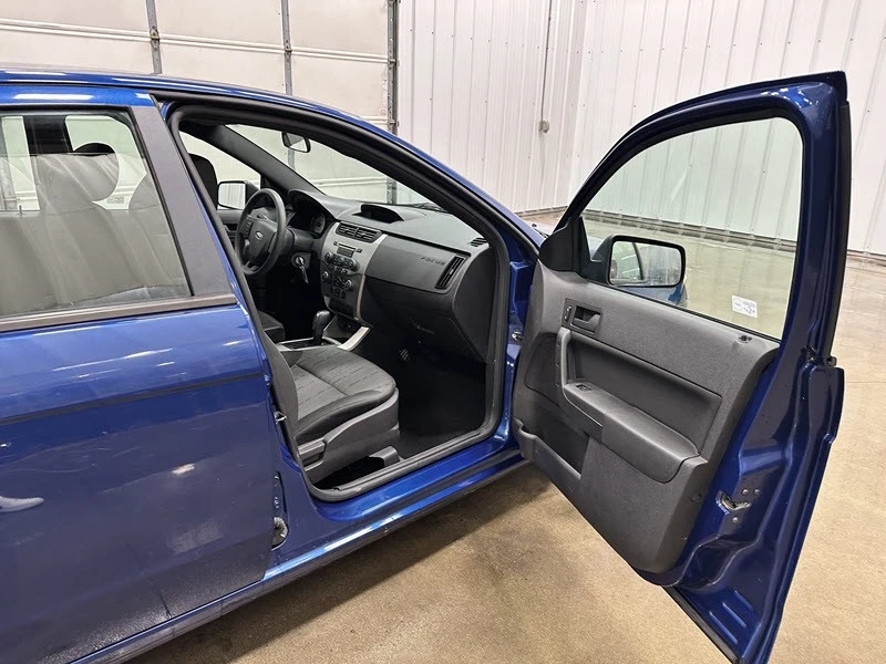 2009 Ford Focus 2nd Gen - Image 15 of 21