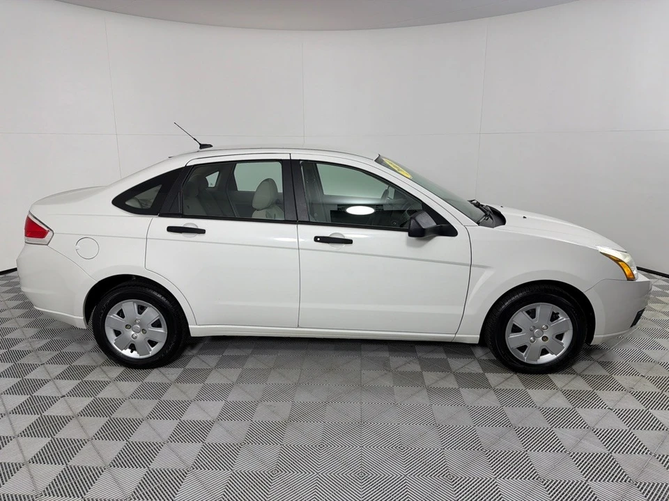 2009 Ford Focus 2nd Gen - Image 4 of 12