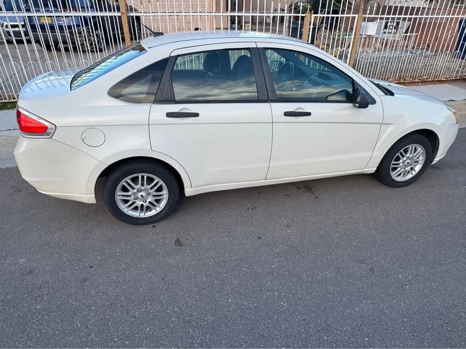2009 Ford Focus 2nd Gen - Image 4 of 9