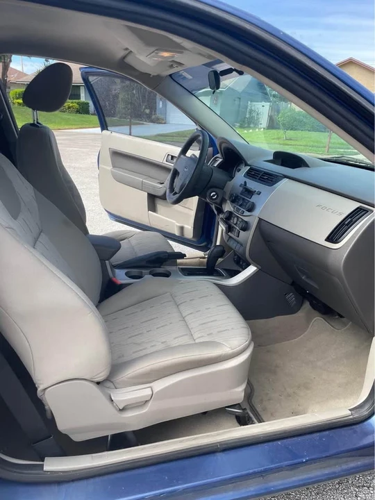 2009 Ford Focus 2nd Gen - Image 12 of 15