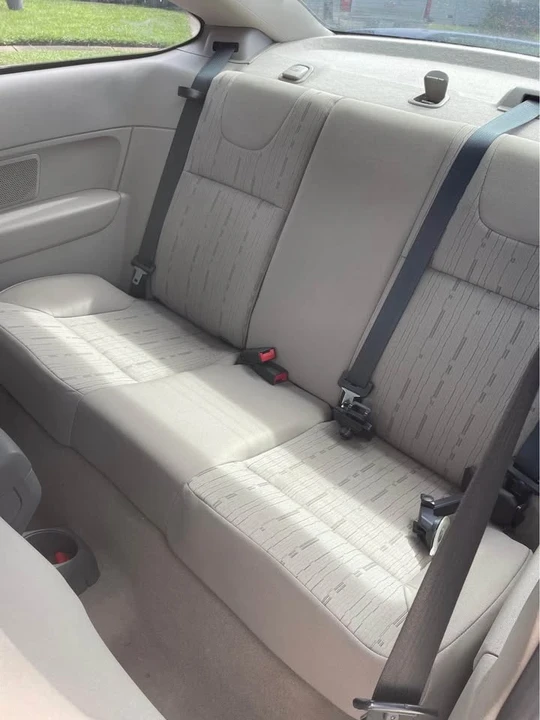 2009 Ford Focus 2nd Gen - Image 13 of 15