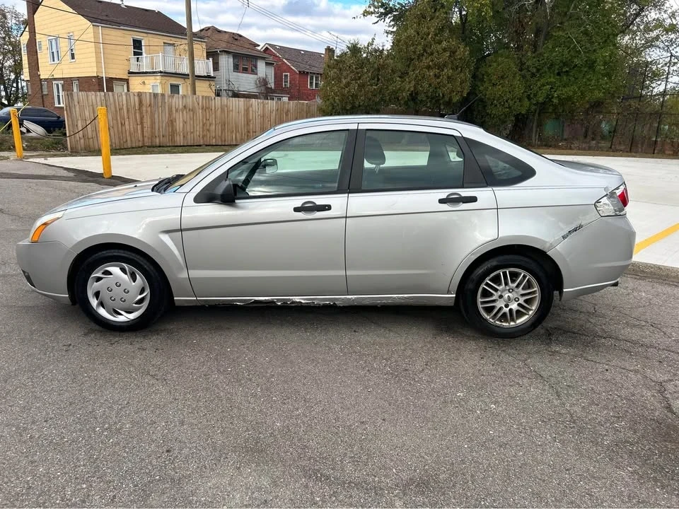 2009 Ford Focus 2nd Gen - Image 5 of 11