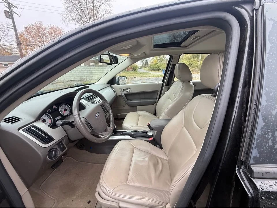 2009 Ford Focus 2nd Gen - Image 9 of 9