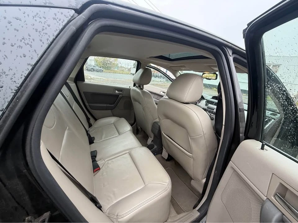 2009 Ford Focus 2nd Gen - Image 8 of 9