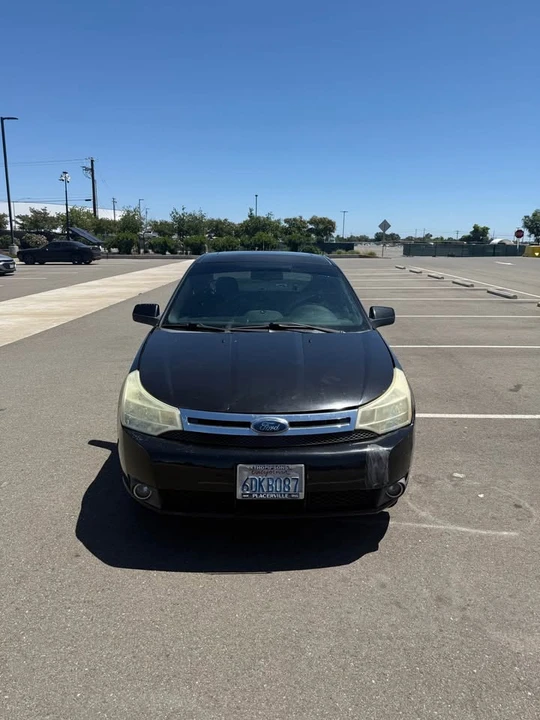 2009 Ford Focus 2nd Gen - Image 2 of 4