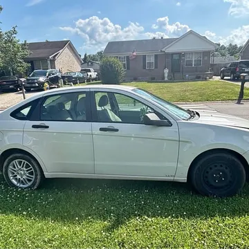 2009 Ford Focus SE Sedan 4D