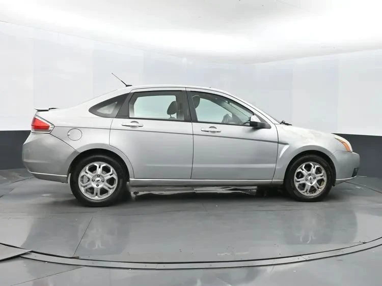 2009 Ford Focus 2nd Gen - Image 4 of 12