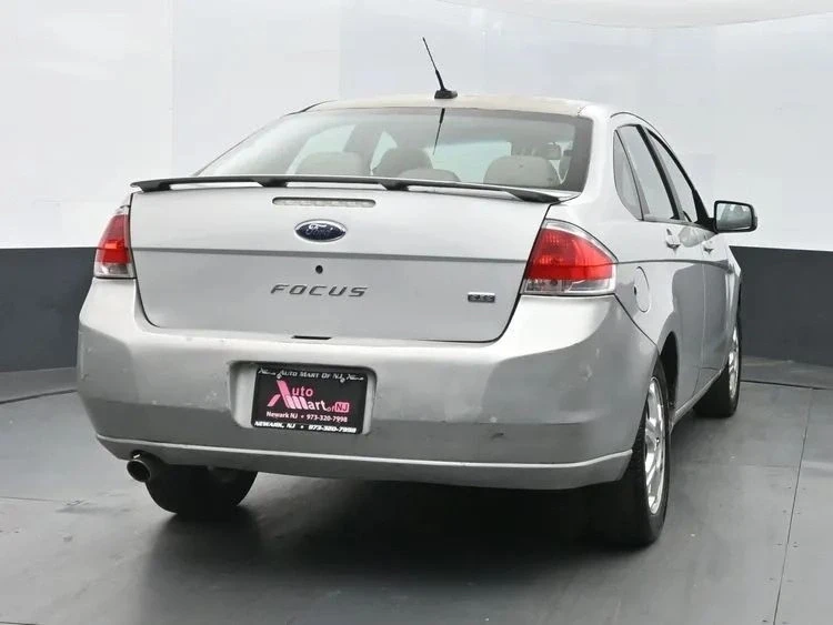 2009 Ford Focus 2nd Gen - Image 8 of 12