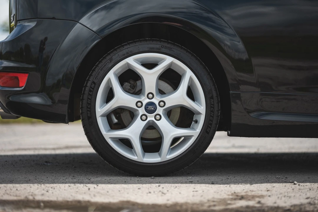 2009 Ford Focus 2nd Gen - Image 15 of 30