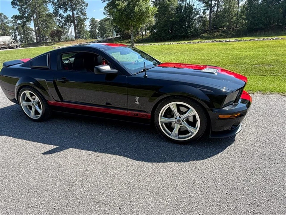 2009 Ford S197 Mustang - Image 13 of 26