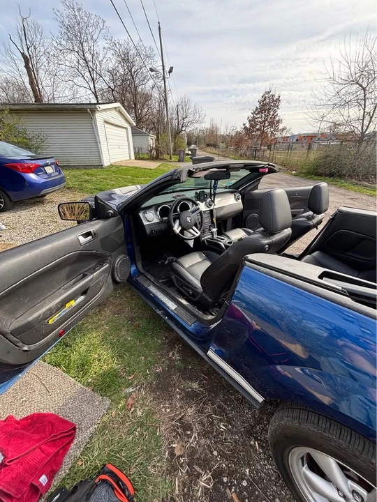 2009 Ford S197 Mustang - Image 3 of 8